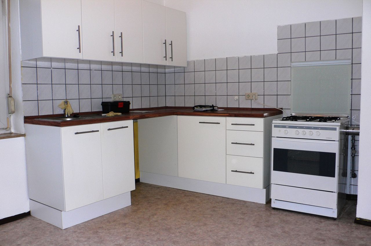 Schöne 1 Zimmer Altbauwohnung mit Einbauküche - Foto 4
