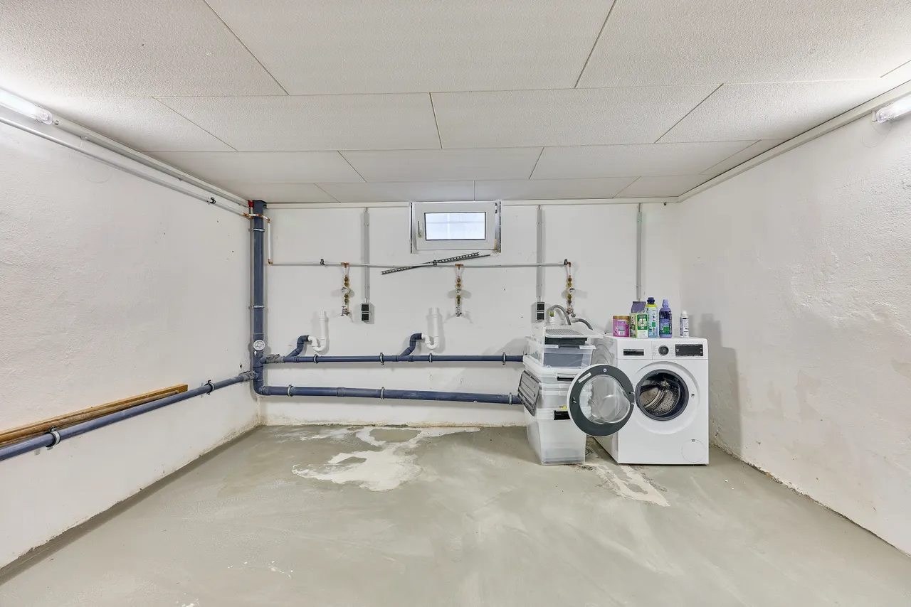 Erstbezug nach Dachausbau – 3 ZKD/Balkon Wohnung mit Einbauküche - Foto 5