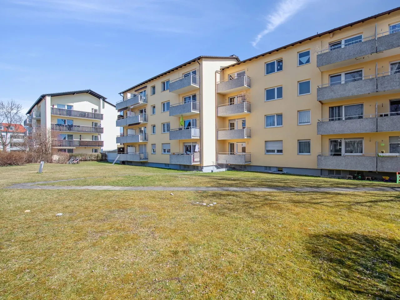 Rückansicht vom Gebäude