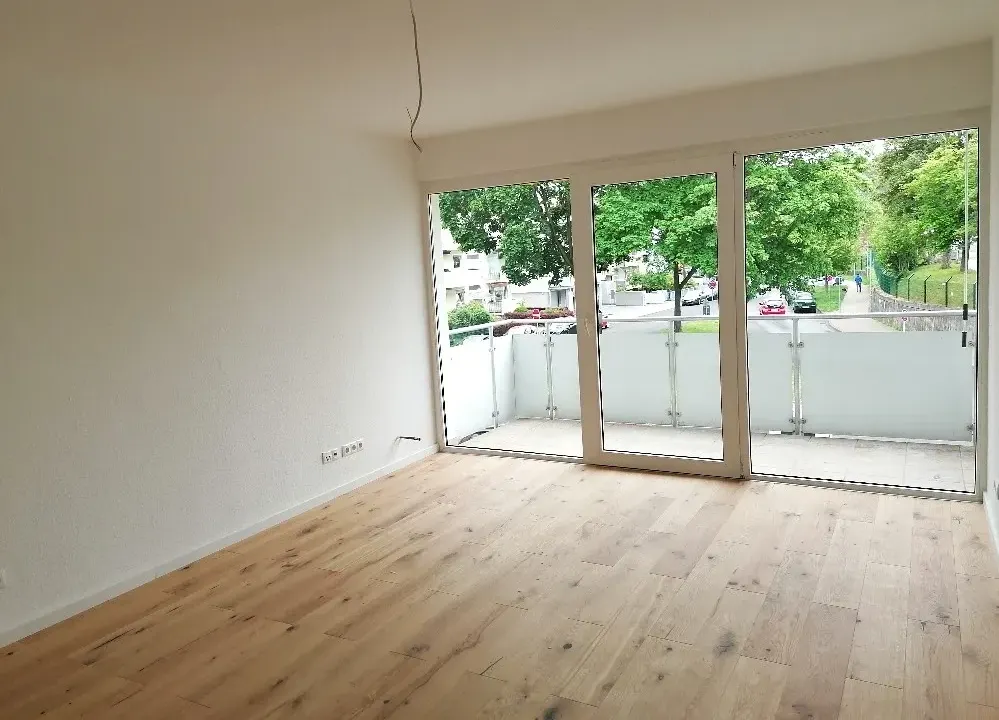 Renovierte Etagenwohnung mit Balkon und Festungsblick in Koblenz-Lützel!
frei ab 01.04.2026