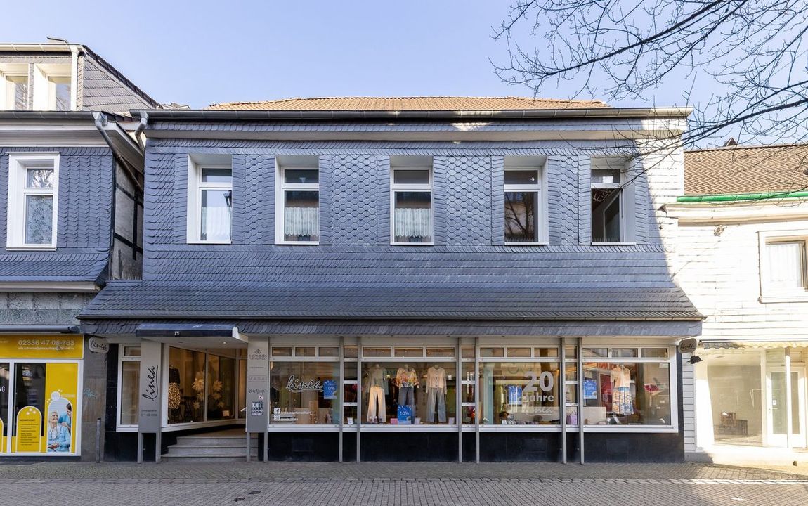 Werden Sie Teil der Schwelmer Innenstadt: Wohn- und Geschäftshaus aus der Ursprungszeit in top Lage