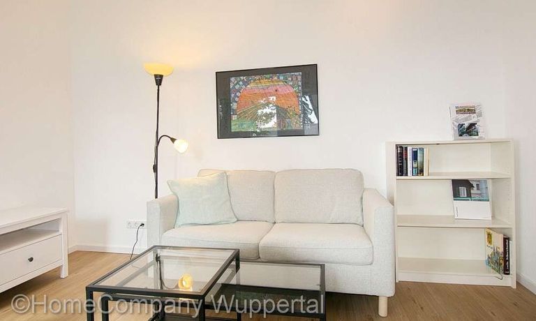 Alles Neu! Moderne 2-Zimmerwohnung mit Balkon,DSL und Stellplatz - Photo 2