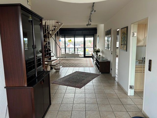 Großzügige 4-Zimmer-Maisonette-Wohnung in Mönchengladbach-Holt