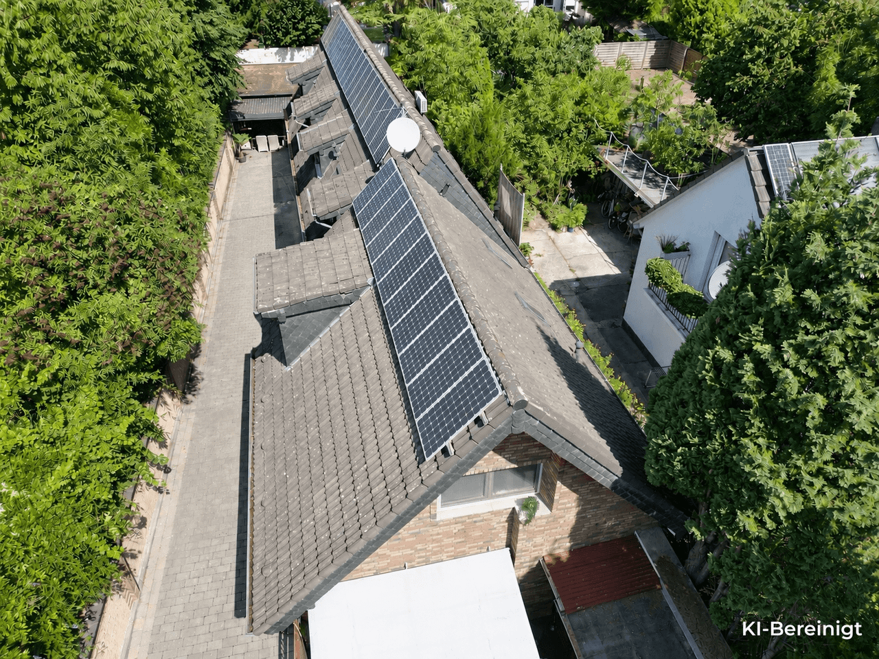 Drohne Solar Hinterhäuser