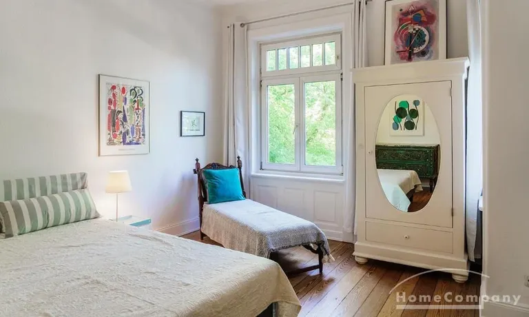 erstes Schlafzimmer