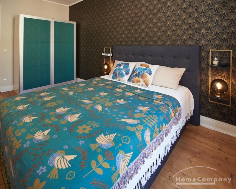 gro&szlig;es Schlafzimmer