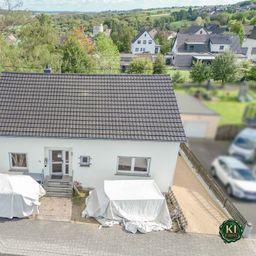 Einfamilienhaus mit Zusatzfläche, vorbereitetem Dachgeschoss & beheizter Garage *provisionsfrei*