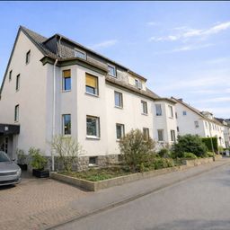 Helle ca. 100 m² große 3-Zimmer-Maisonettewohnung mit Einbauküche und Tageslichtbad