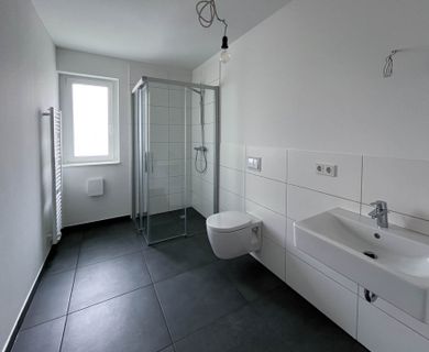 Neubauwohnung barrierefrei mit Fahrstuhl im Zentrum - Foto 3