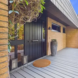 Exklusives Angebot! Stilvolles Anwesen mit Architekten-Atelier-Haus auf parkähnlichem Grundstück!