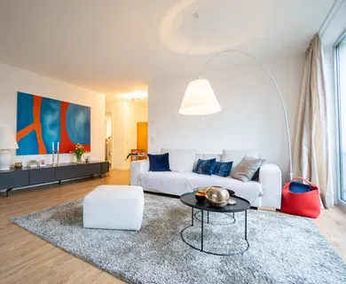 Düsseldorf: Große Traumwohnung mit Blick ins Grüne im Herzen von Oberkassel - Foto 3