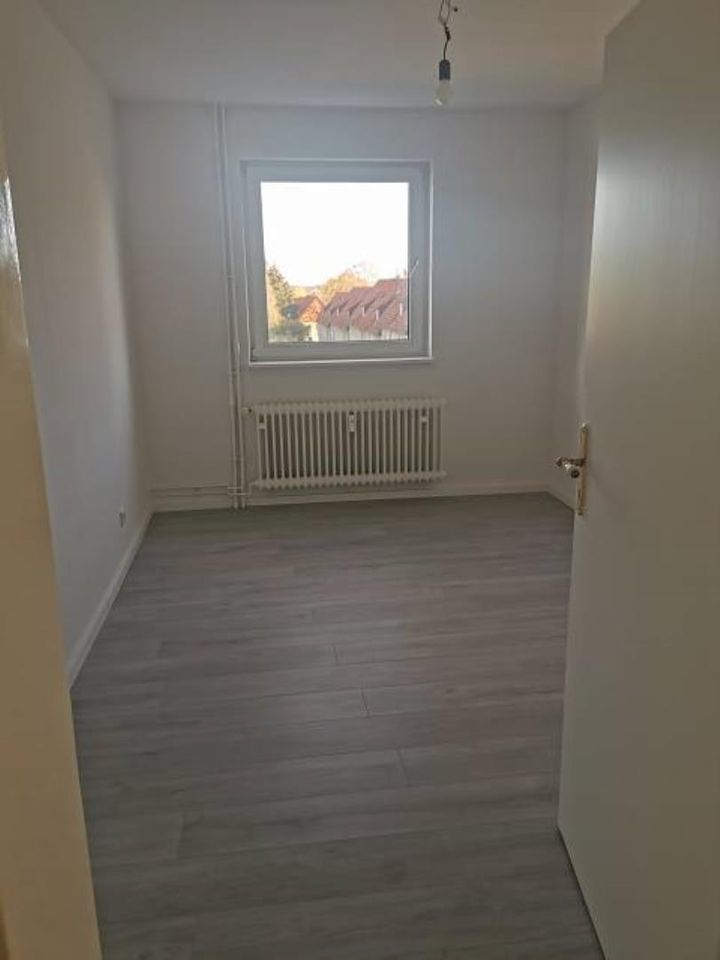 Ihr neues Zuhause: Moderne 3-Zimmer-Wohnung im Erdeschoss - Photo 4