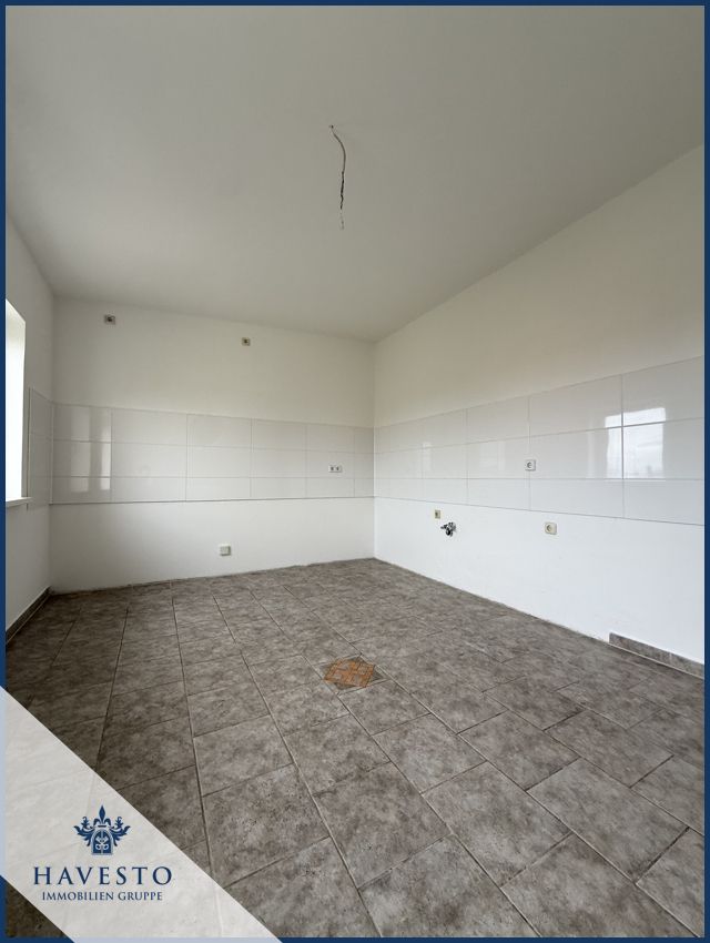 Wunderschöne 5-Raum Wohnung Inklusive neuer Einbauküche, Stellplatz & Option auf Gartenfläche! - Photo 1