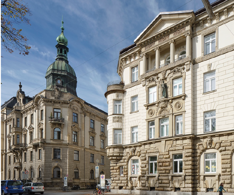 Mehrfamilienhaus