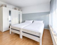 Schlafzimmer 2. OG Links