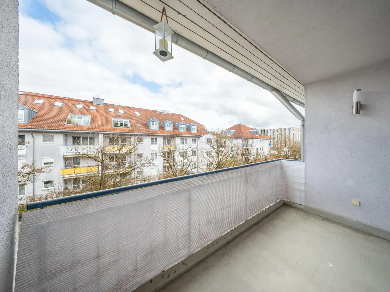 Ostloggia - Zugang über Wohnzimmer