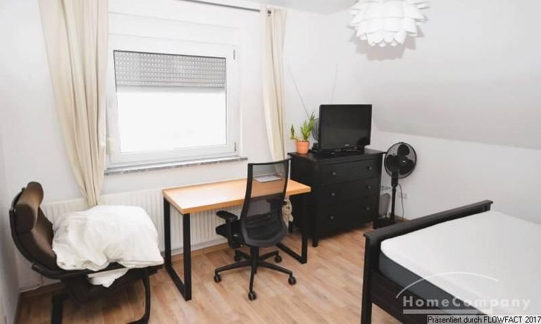 Schlafzimmer OG.jpg