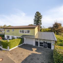 ***ZWEIFAMILIENHAUS ZUM VERLIEBEN!***