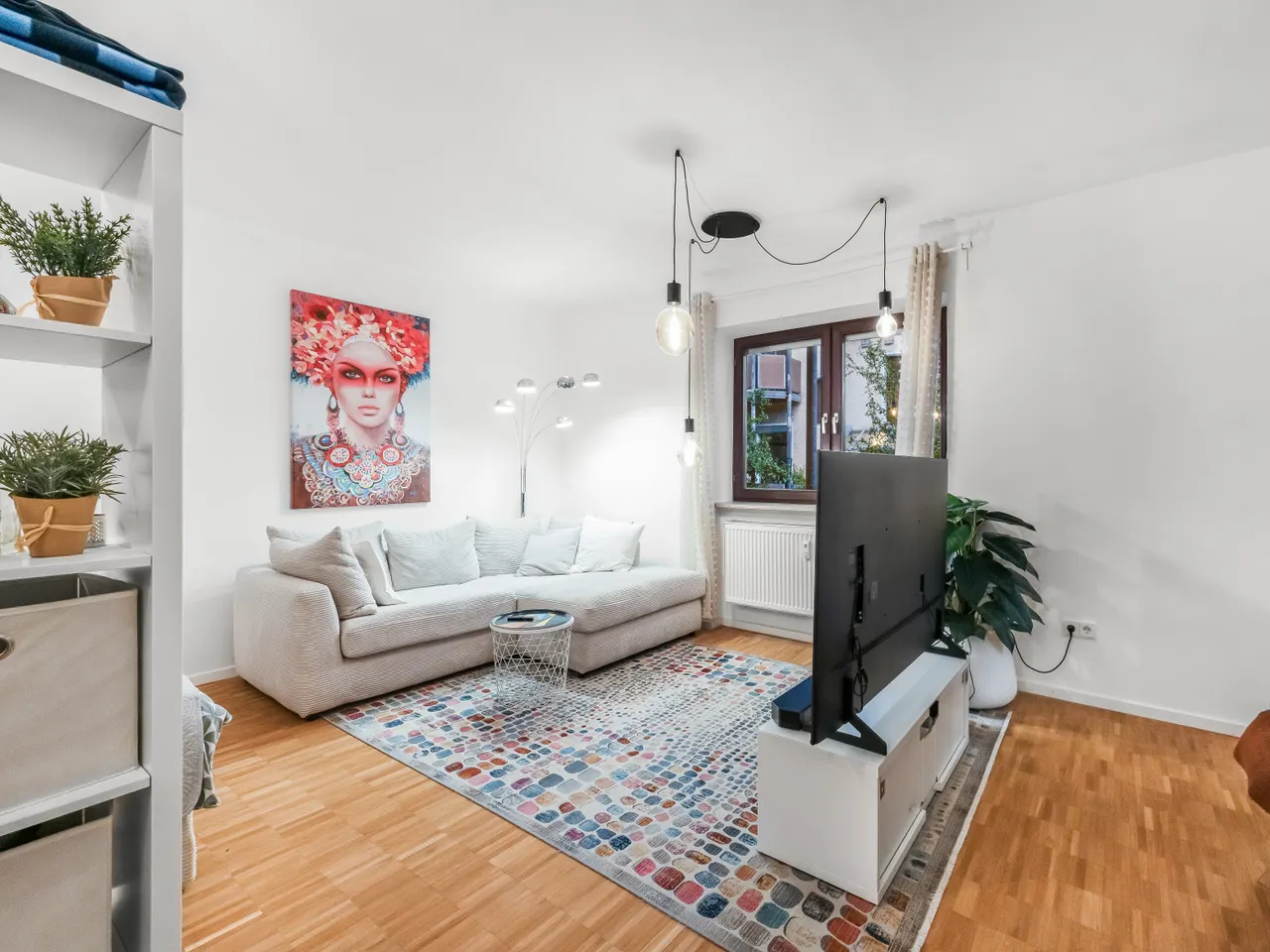 Wohn- und Schlafzimmer