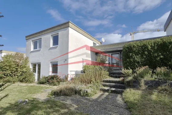Großzügiges Reihenmittelhaus Mit Garten, Sauna, Stellplatz und Garage im Grauleshof