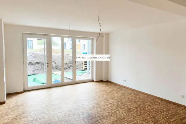 Blick Terrasse, Baustelle ist weg. - (KI generiert)