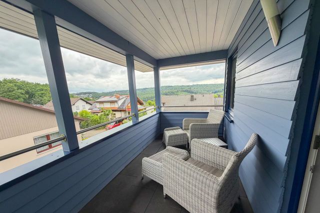 Balkon OG
