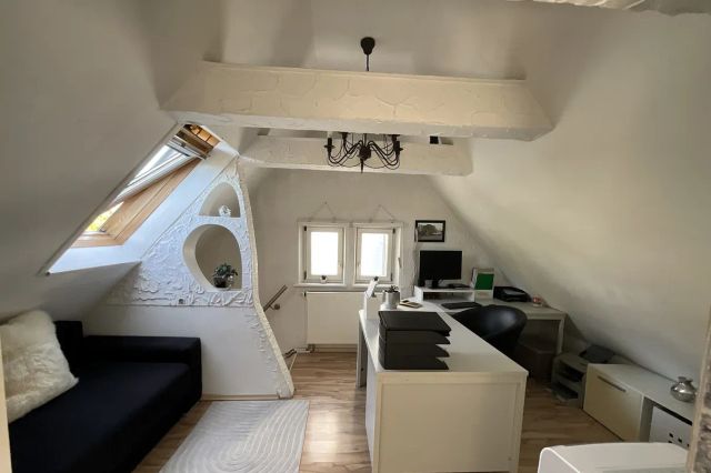 18_Dachgeschoss_Arbeits_und_Loungebereich