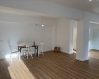 Blick zum offenen Küchenbereich