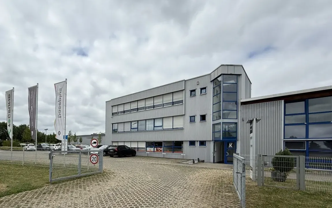 Viersen-Mackenstein: Ca. 14 m² repräsentative Büroeinheit zzgl. Küche, Besprechung & Sanitär
