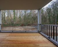 Überdachter Balkon