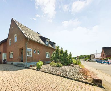 Flexibles Raumwunder: Gepflegtes Zweifamilienhaus mit vielseitigem Nutzungspotenzial auf 151m²