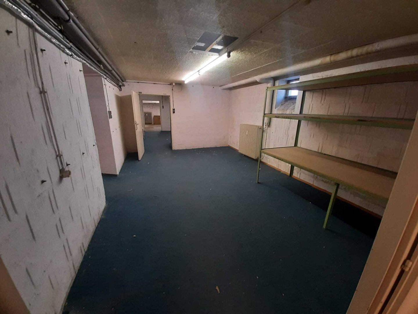 LAGERRÄUME IM GEWERBEGEBIET SCHWECHAT/ZWÖLFAXING - PERFEKTE ANBINDUNG AN S1 + FLUGHAFEN + WIENER STADTGRENZE