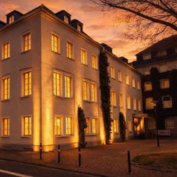 ATTRAKTIVE BÜROFLÄCHE IN KREFELD ZU MIETEN!