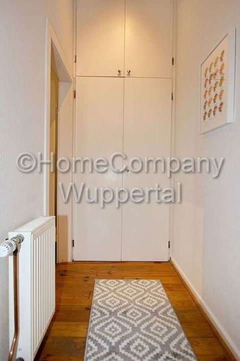 Diele mit Kleiderschrank