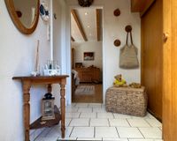 Flur mit großem Einbauschrank