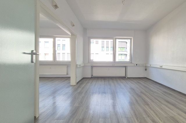 Büro 1