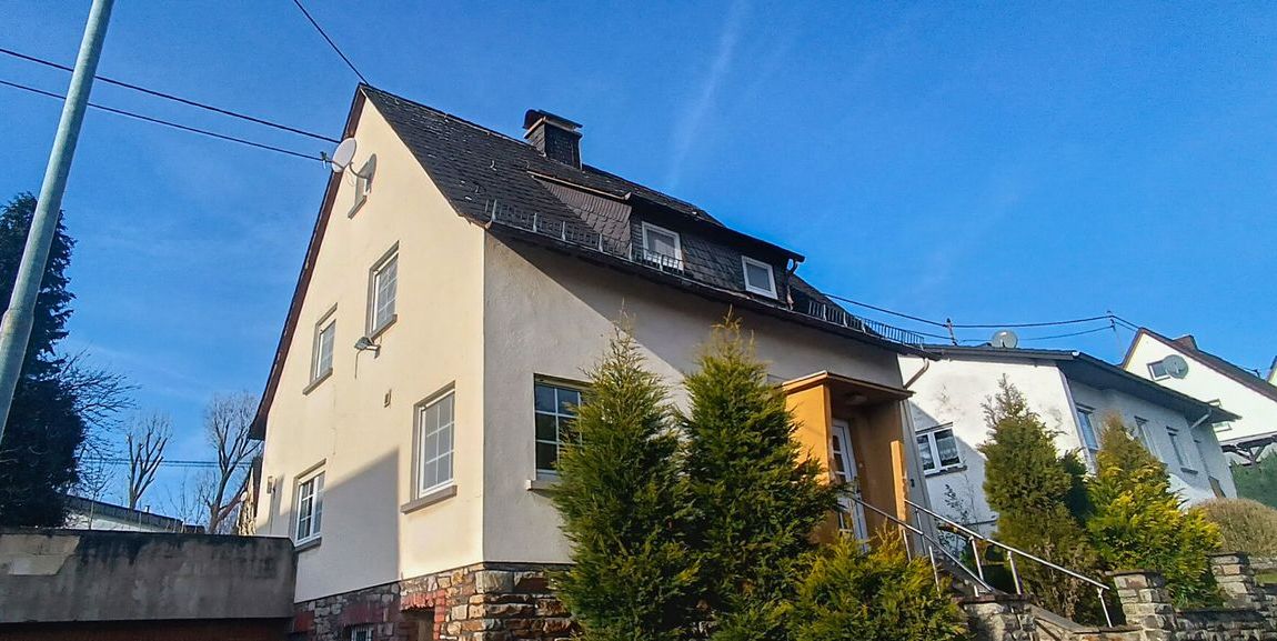 Einfamilienhaus mit großem Grundstück (713 m²) in begehrter Lage von Ransbach-Baumbach!