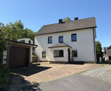 Perfekt für Handwerker: Renovierungsbedürftiges Einfamilienhaus mit großem Garten!