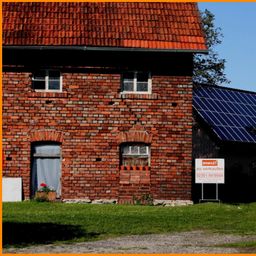 * packen Sie es an * Bauernhaus DHH zum Selbstausbau.