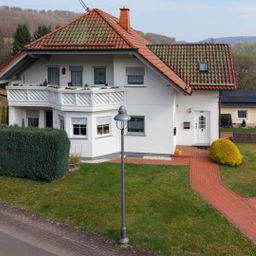 Gepflegtes, solides und vermietetes 3 Parteienhaus-Mehrfamilienhaus in ruhiger Lage bei Wallmerod!