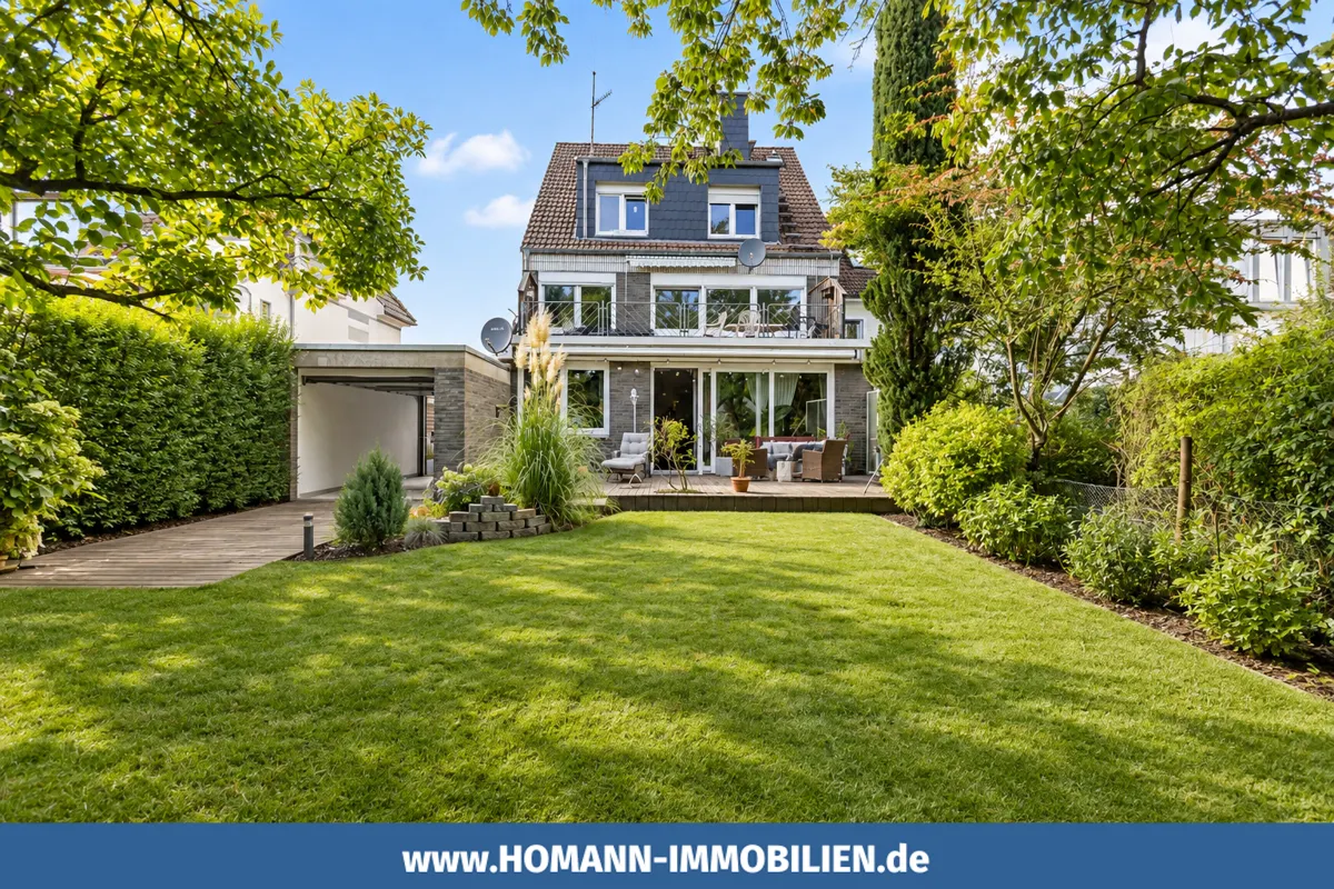Mehrfamilienhaus mit großzügigem Garten