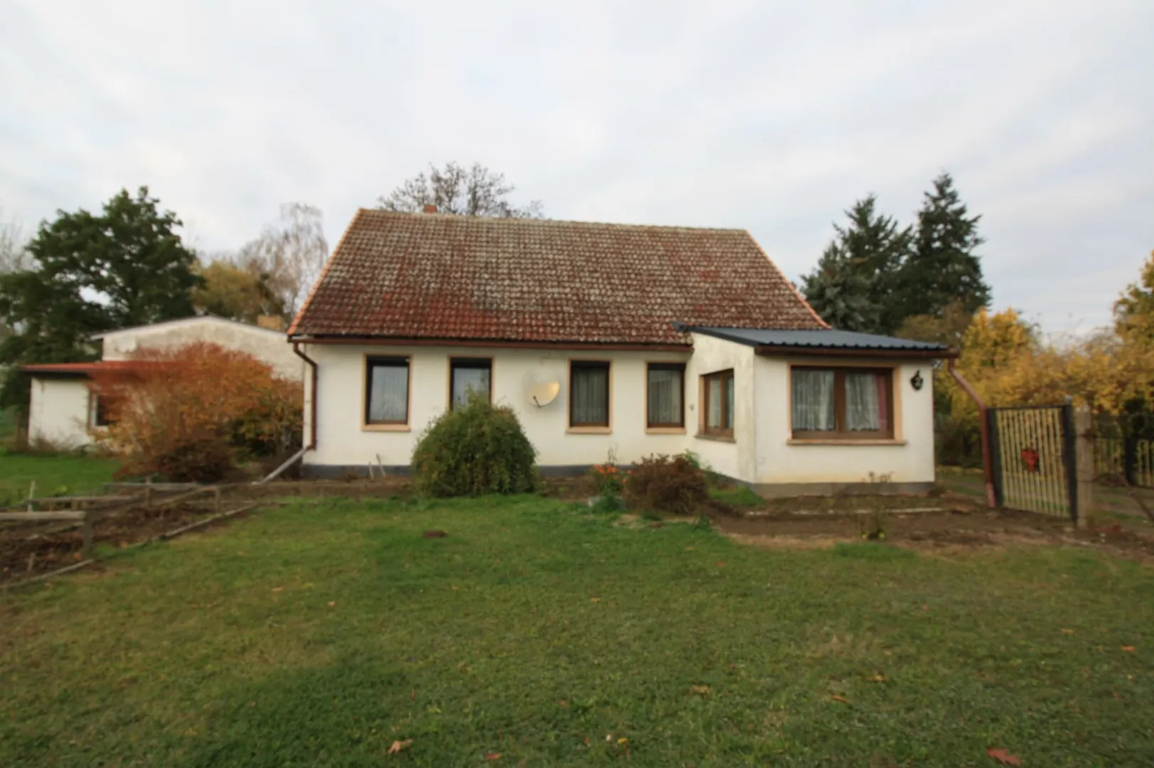 Gemütliches Zuhause mit viel Platz in und um das Haus