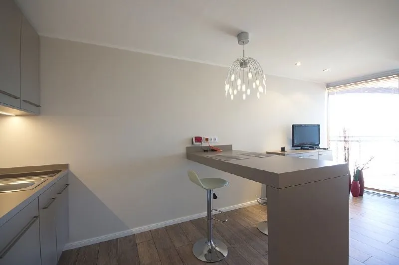 K&uuml;chenessbereich