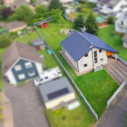 Verklinkertes Einfamilienhaus mit Wintergarten, Garage und Garten in ruhiger Wohnlage!