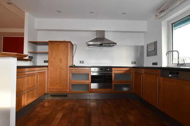 hochwertige Einbauküche