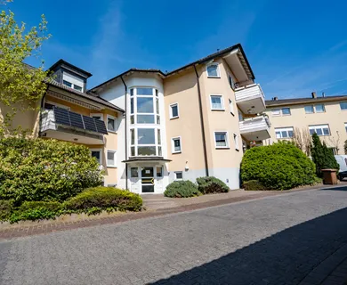 4-Zimmer-Eigentumswohnung in Bad Honnef mit Balkon, Terrasse und eigenem Garten