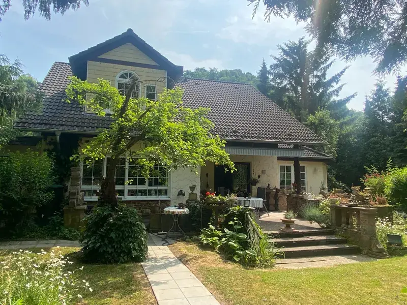 Hausansicht vom Garten