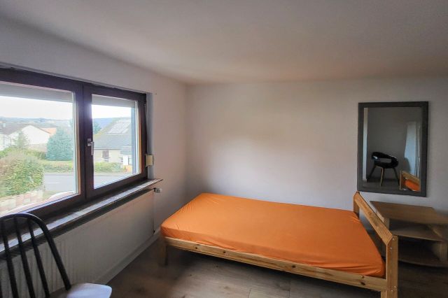 Zimmer 2 OG