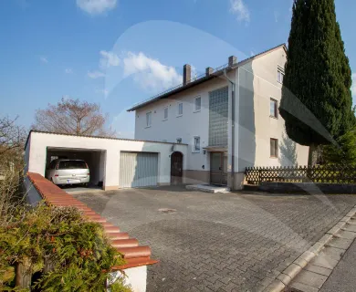 Investmentchance: 3 Wohneinheiten plus zusätzliches Baugrundstück