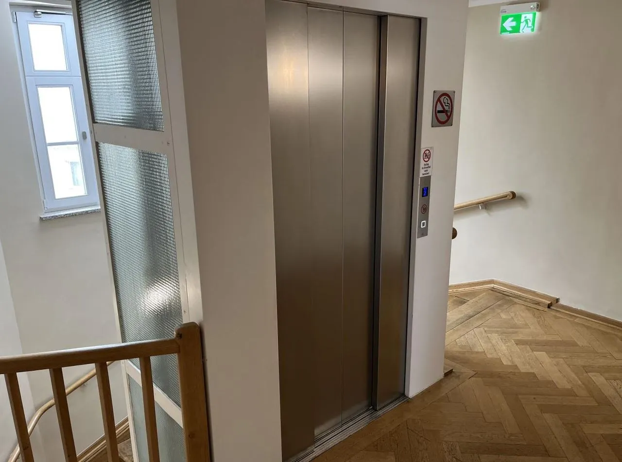 Treppenhaus - Lift
